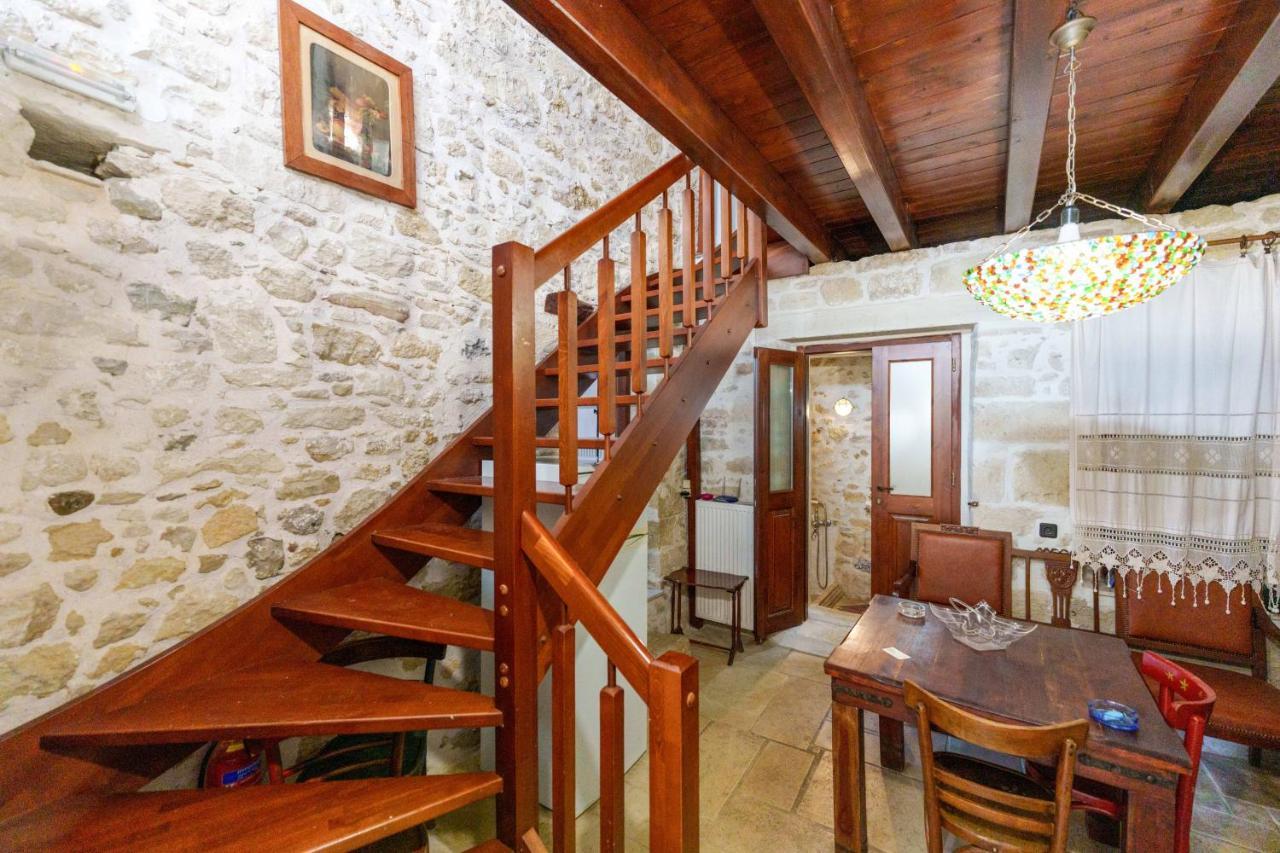 Traditional Cretan Houses,Agios Myronas ภายนอก รูปภาพ