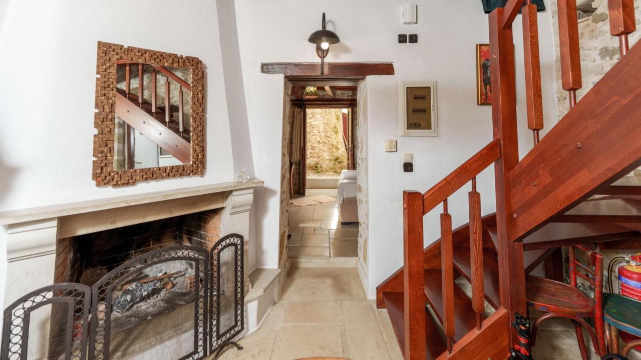 Traditional Cretan Houses,Agios Myronas ภายนอก รูปภาพ