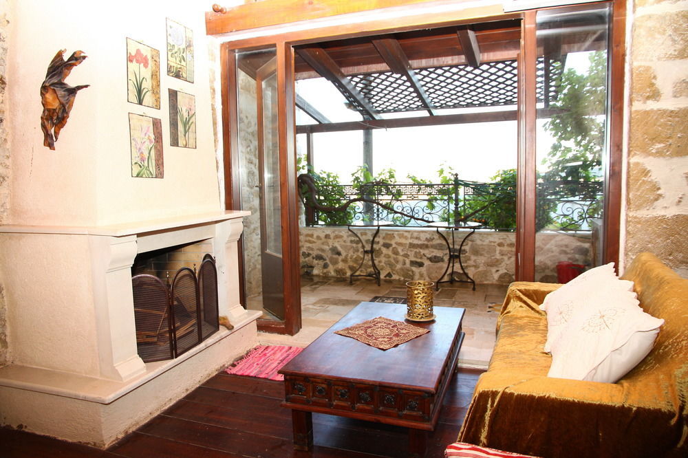 Traditional Cretan Houses,Agios Myronas ภายนอก รูปภาพ